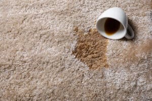 quitar manchas de una alfombra